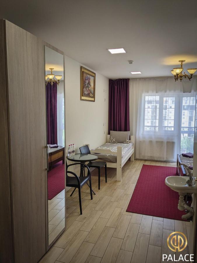 Palace Umanʼ Esterno foto