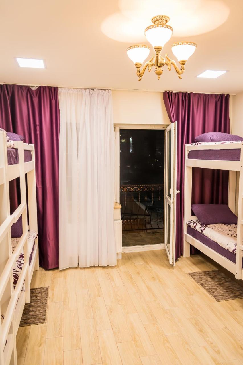 Palace Umanʼ Esterno foto