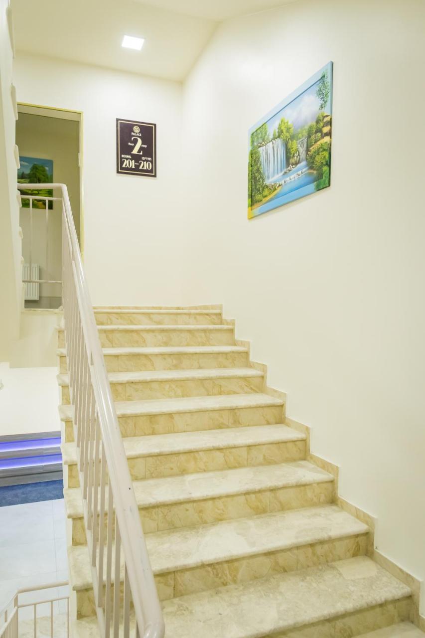 Palace Umanʼ Esterno foto